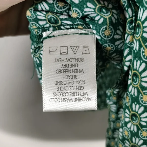 Green Patterned Women's Top - Picture 3 of 7